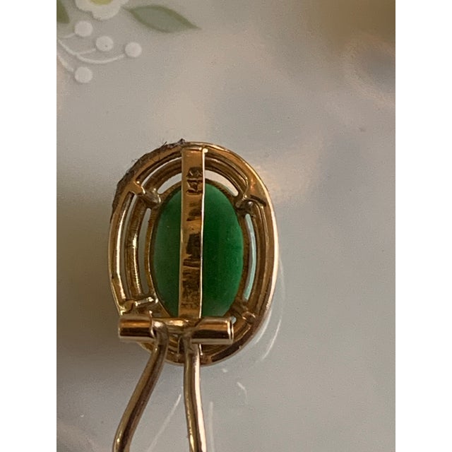 Vintage 14k Gold Oval Jade Cabochon Earrings, A Pair For Sale In San Francisco - Image 6 of 8