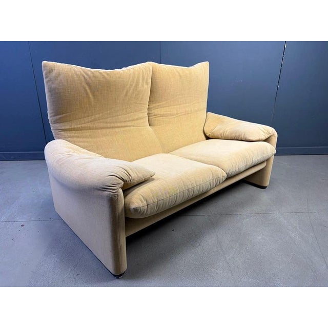 Beige Maralunga Sofa by Vico Magistretti for Cassina, 1970 For Sale - Image 8 of 12