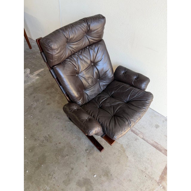 Kengu Lounge Chair in Style of E. & N. Solheim - Vintage 1960s Scandinavian Leather Chair For Sale In Los Angeles - Image 6 of 9