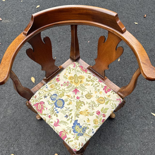 Wood Queen Anne Mahogany Corner Chair Circa 18th Century For Sale - Image 7 of 12