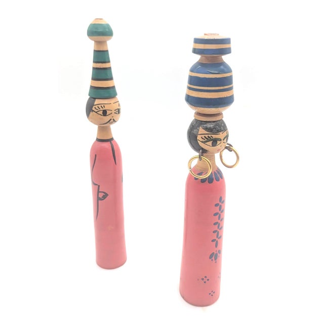 1970s Vintage North African Wood Spindle Dolls, a Pair For Sale In Miami - Image 6 of 11
