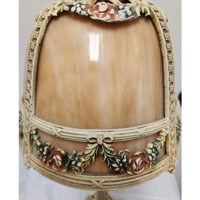 Cream 1920s Attributed to Miller Polychrome Slag Glass Boudoir Lamp For Sale - Image 8 of 10