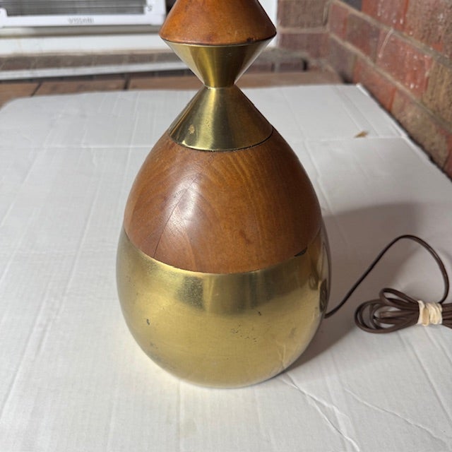 Tony Paul for Westwood Studio Sculptural Mahogany & Brass Table Lamp, Mid-Century Modern 1950s For Sale In Savannah - Image 6 of 12