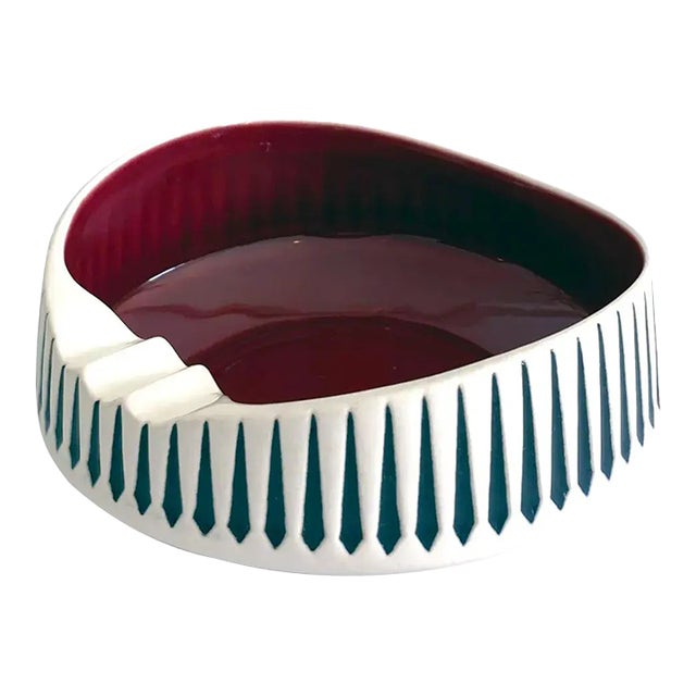 Hornsea Pottery John Clappison Vide Poche in White, Burgundy, Black, 1960s For Sale