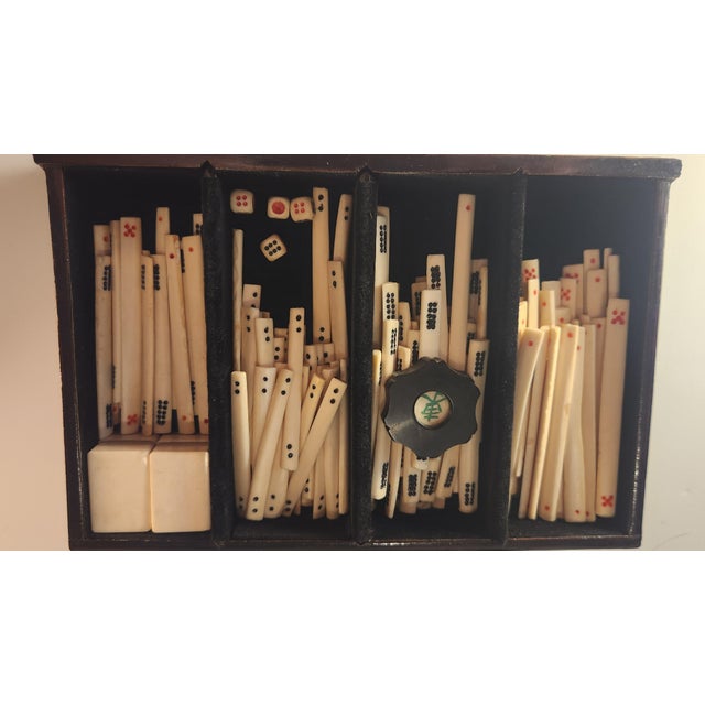 Beautiful Bamboo-and-Bone Mahjong Set in a Black Lacquer Box With Mother of Pearl For Sale - Image 13 of 17