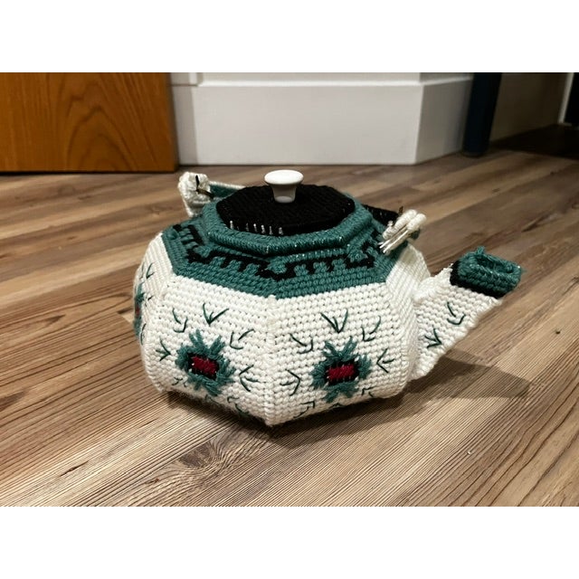 Vintage Crochet Tea Pot Cozy For Sale In New York - Image 6 of 14