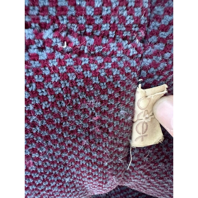 Ligne Roset Togo Three-Seater Sofa and Chair by Michel Ducaroy for Ligne Roset, 1980s, Set of 2 For Sale - Image 4 of 8