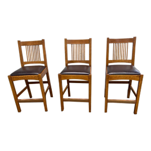 Stickley Mission Collection Set of Three Oak Spindle Counter Stools