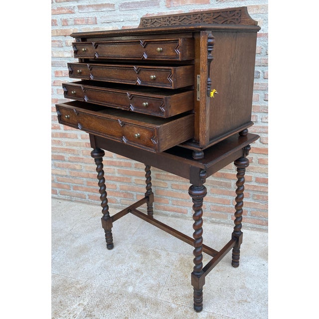 Early 20th Century French Cutlery Cabinet In Oak With Four Drawers, 1920s For Sale - Image 5 of 18
