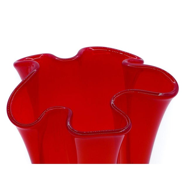 Vintage Chinese Handkerchief Vase For Sale - Image 4 of 5