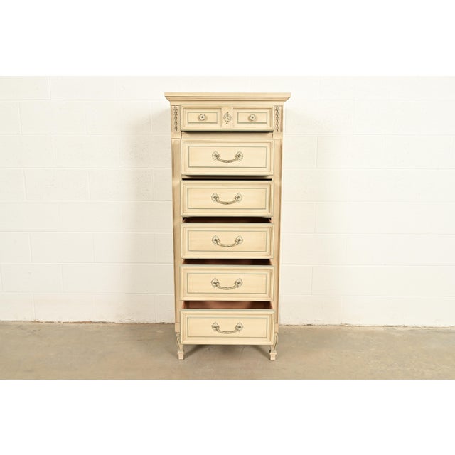 1960s John Widdicomb Style French Regency Louis XVI Cream Lacquered Lingerie Chest or Semainier, Circa 1960s For Sale - Image 5 of 18