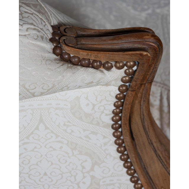 Mid 20th Century Louis XV Style Carved Walnut Sofa with Cream Damask Upholstery For Sale In Atlanta - Image 6 of 8