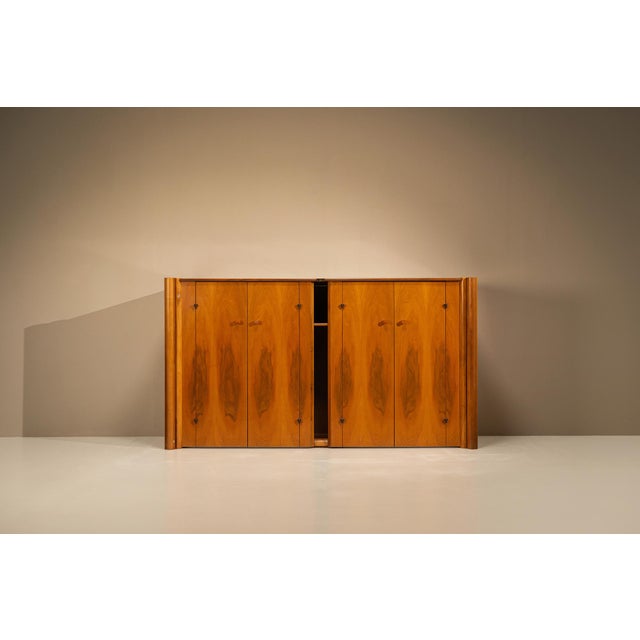 Mid-Century Modern Scuderia Sideboard in Walnut by Carlo Scarpa for Bernini, Italy, 1970s For Sale - Image 3 of 16