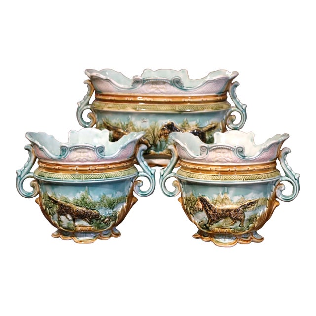 19th Century French Barbotine Hunt Motifs Cache Pots and Jardiniere, Set of 3 For Sale