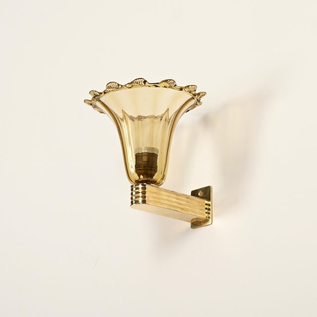 Murano Glass and Brass Flower Sconces by Barovier, Italy, 1940s, Set of 2 For Sale - Image 9 of 16