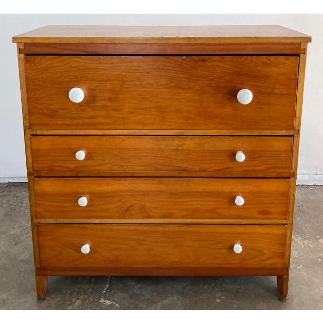 Beautiful handmade Early American country pine dresser. Warm original patina and smooth open and close dovetail drawers...