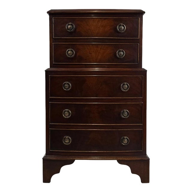 20th Century English Mahogany Chest of Drawers For Sale