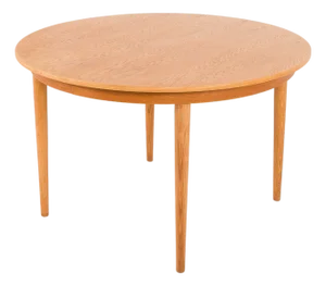 Mid-Century Danish Round Oak Table, 1960s