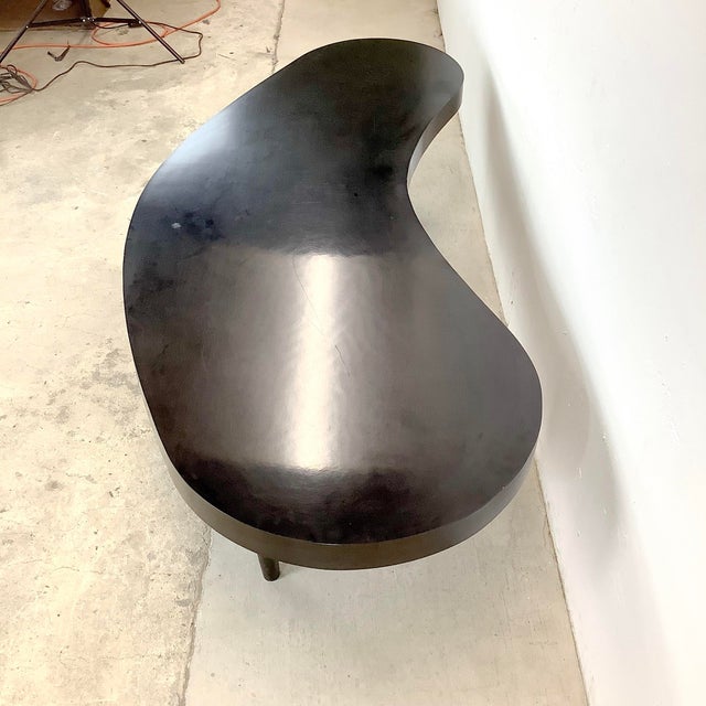 Wood Vintage Atomic Modern Kidney-Shaped Coffee Table in Black Laminate For Sale - Image 7 of 12