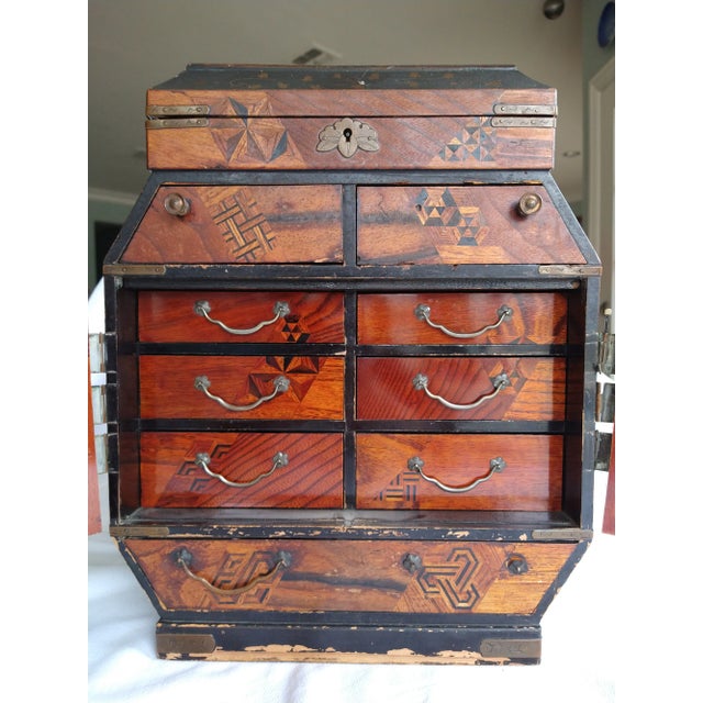 Late 19th Century Antique Late 19th Century Chinese Jewelry Box For Sale - Image 5 of 12