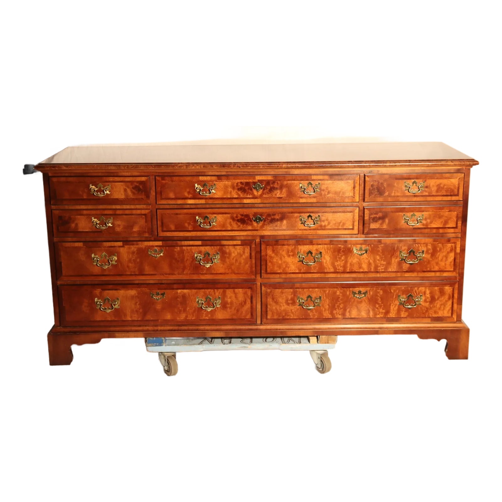 1970s Vintage Henredon Aston Court Banded Mahogany Triple Dresser — view 12