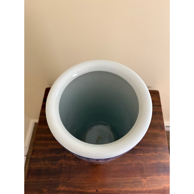 Vintage Chinoiserie Blue and White Porcelain Umbrella Stand For Sale In South Bend - Image 6 of 6