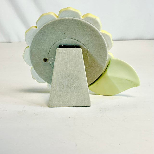 Yellow 1980s Vintage Arts & Crafts Coastal Petite Sunflower Picture Frame. For Sale - Image 8 of 9