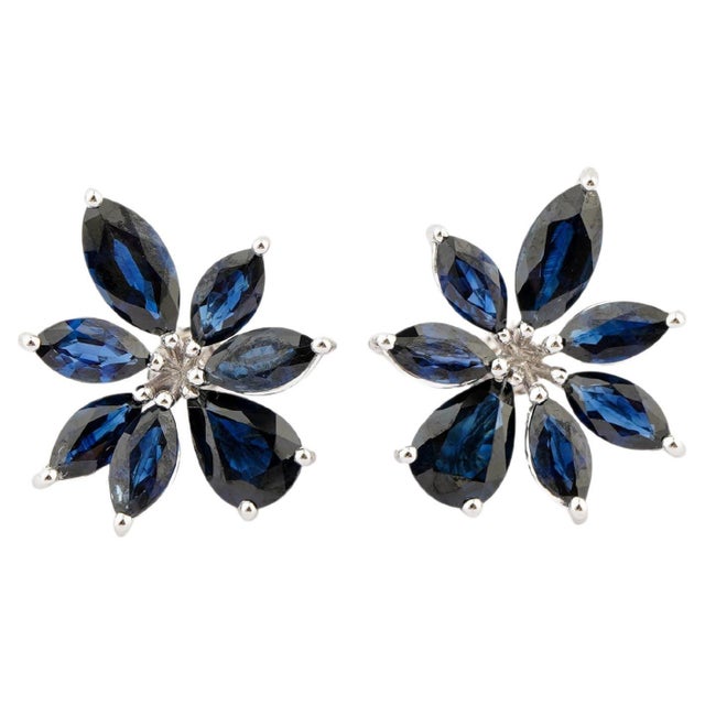 Natural blue sapphire 6.13cts earring in 18k gold For Sale - Image 15 of 18