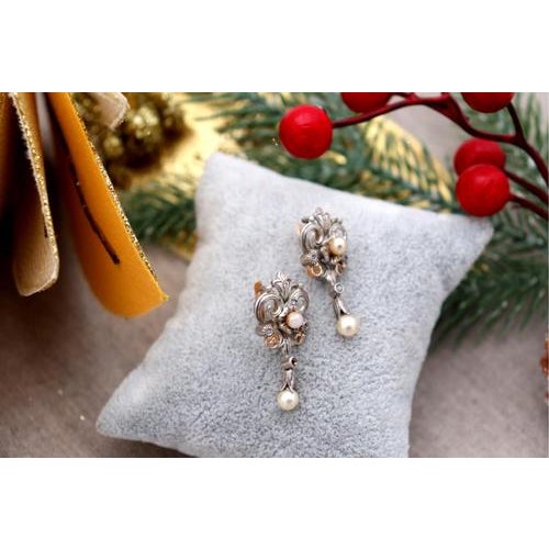 Gold and Silver Earrings with Diamond Chips, Set of 2 For Sale - Image 6 of 8