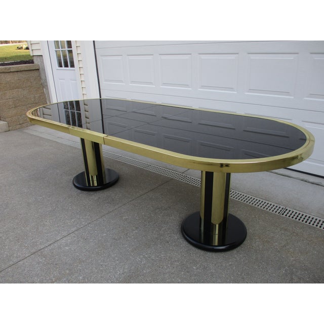 Mid-Century Modern Design Institute of America Dia Oval Brass Chrome Finish Dining Table For Sale - Image 3 of 9