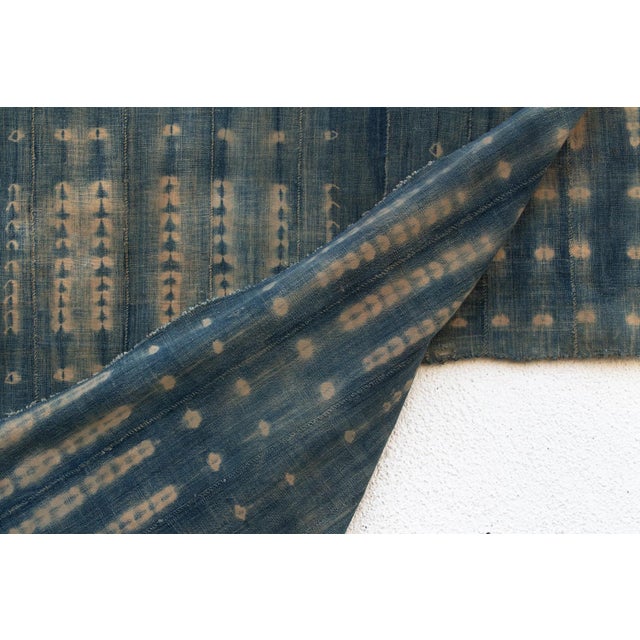 Vintage Malinke African "Desert Sand" Indigo Throw For Sale In Los Angeles - Image 6 of 7