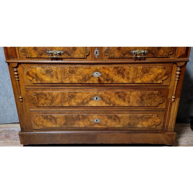 Napoleon III in Walnut and Burr Wood Chest of Drawers, 1850s For Sale - Image 5 of 8