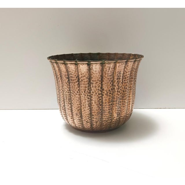 Round Embossed Copper Vase in the style of Egidio Casagrande, Italy, 1950s For Sale - Image 11 of 11