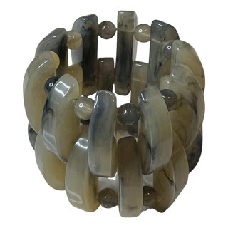 Vintage Boho Gray Lucite Stretch Bracelet For Sale