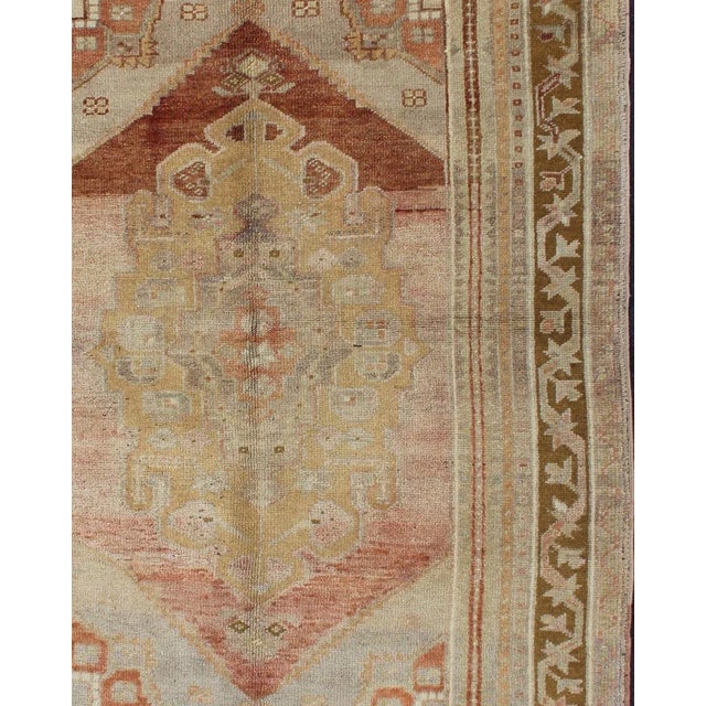 Vintage Turkish Oushak with Large Central Medallion in Cream, Yellow, Brown and Red. Keivan Woven Arts/ rug/TU-UGU-136095,...