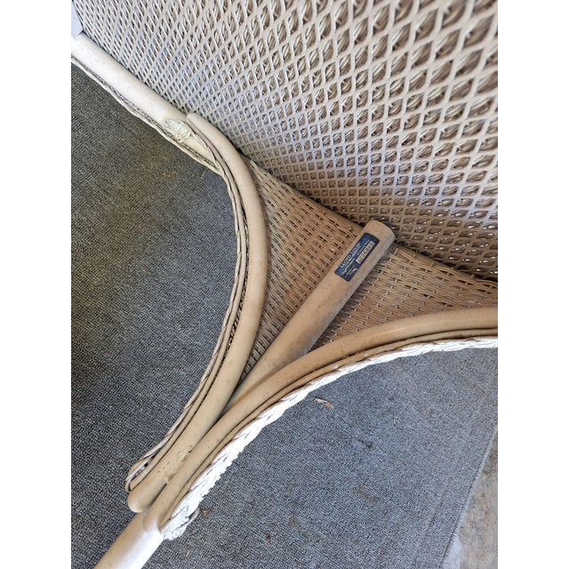 Late 20th Century Lloyd Flanders 49" Round Wicker Dining Table For Sale - Image 11 of 12