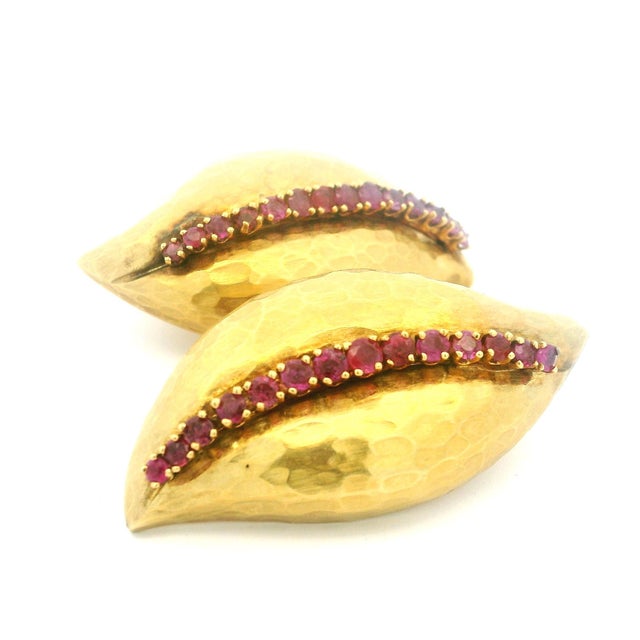 Metal 1980s Italian Forza 18k Hammered Gold and Ruby Ear Clips, Pair For Sale - Image 7 of 18