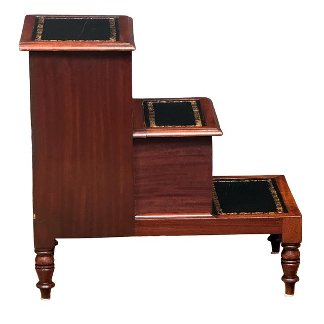 English Library Stair Steps of Mahogany and Leather in the Regency Style From England For Sale - Image 3 of 9