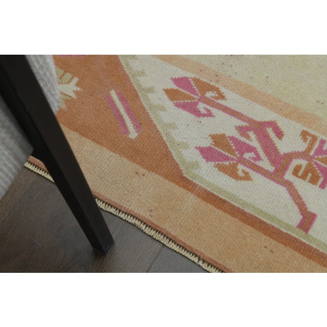 1970s Vintage Turkish Oushak Handmade Wool Cotton Cream Area Rug For Sale - Image 9 of 11