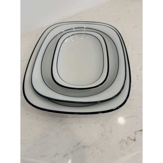 Rosenthal 1970s Rosenthal Suomi Anthracite by Timo Sarpaneva 104 Pieces Service for 12 For Sale - Image 4 of 10