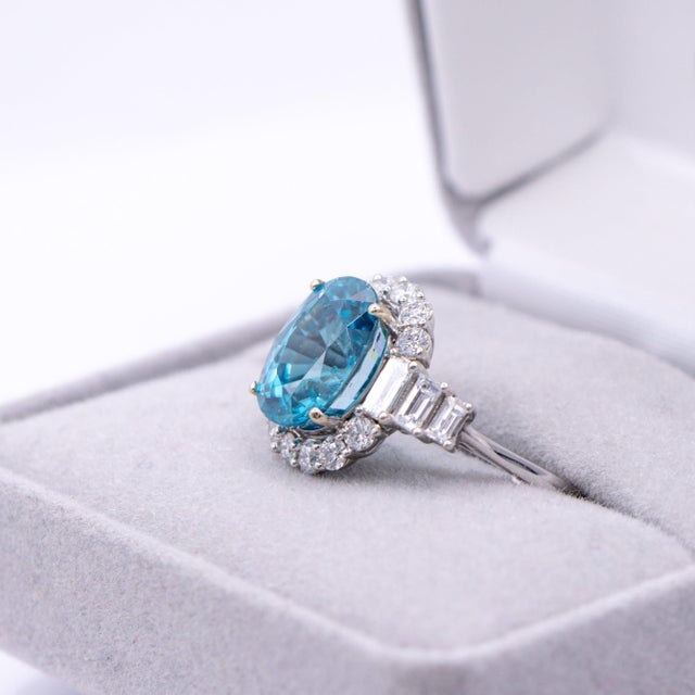 2020s 6Ct Blue Zircon Ring With Natural Diamond Accents: Solid 14k Gold, Oval 11x8mm, Size 6.75 For Sale - Image 5 of 9