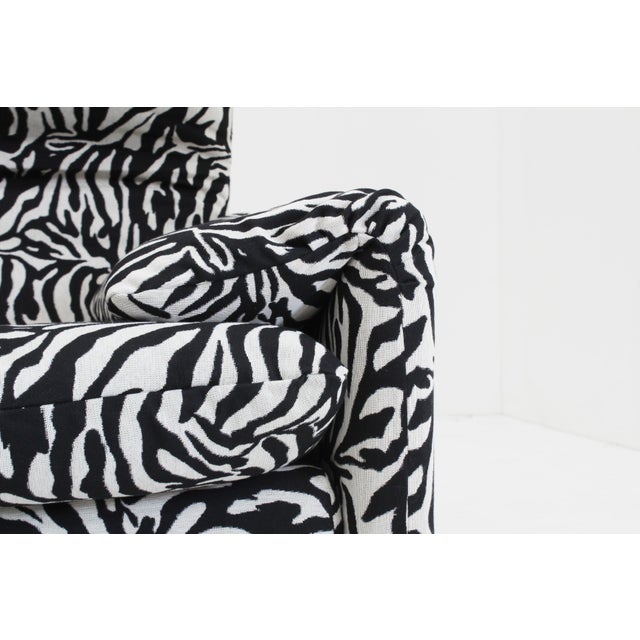 Gray Cassina Maralunga 2-Seater Sofa in Zebra Upholstery by Vico Magistretti, 1970s For Sale - Image 8 of 11