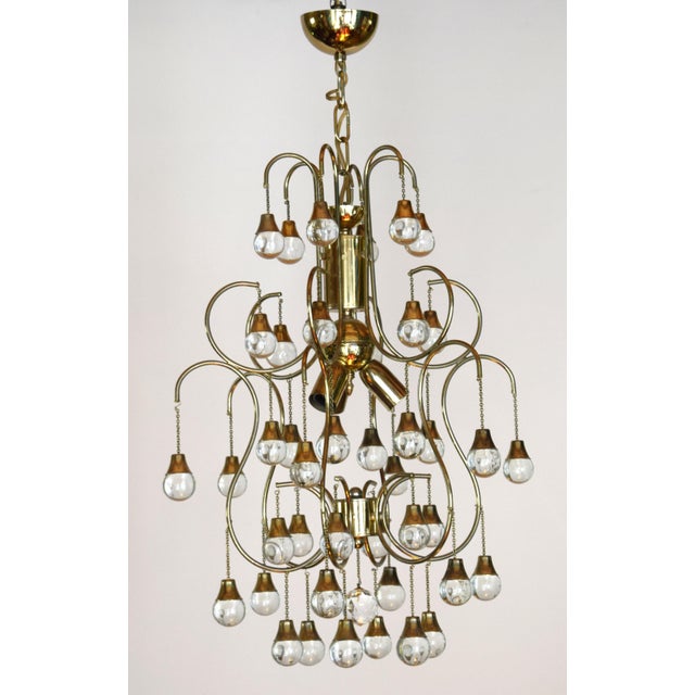 Mid-Century Modern Large Italian Hollywood Regency Brass and Glass Drop Chandelier, 1970 For Sale - Image 3 of 11