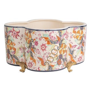 Williamsburg for Port 68 Tobacco Leaf Quatrefoil Planter For Sale