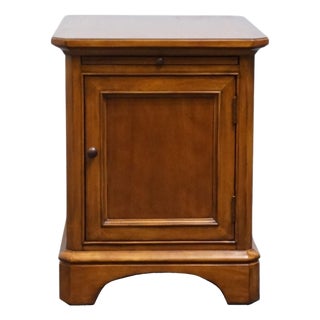 Thomasville Furniture Cinnamon Hill Collection Cherry Contemporary Traditional 20" Accent Storage End Table 42731-320 For Sale
