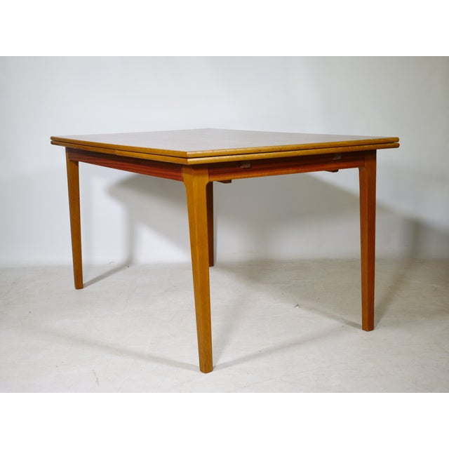 Mid-Century Modern Vintage Danish Extendable Teak Dining Table, 1960s For Sale - Image 3 of 14