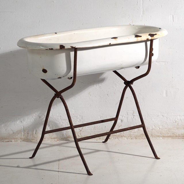 Bathtub in Enamelled Iron, Central Europe, 1950 For Sale - Image 12 of 12