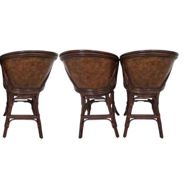 Stunning Design: Rich, dark bamboo and rattan frame brings a warm, tropical aesthetic. Premium Comfort: Leaf-patterned...