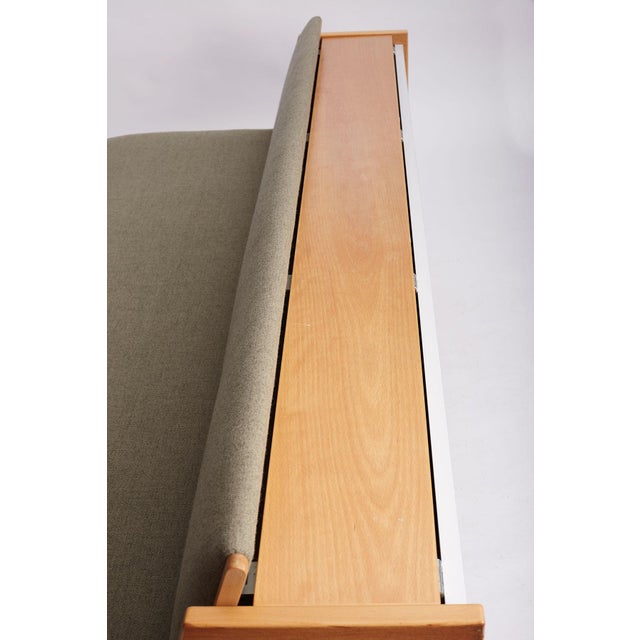 GE-258 Daybed by Hans J. Wegner for Getama, Denmark, 1950s For Sale - Image 16 of 18