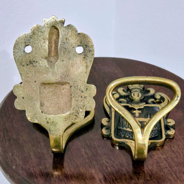 Early 20th Century Early 20th Century Art Nouveau Brass Wall Hangers (2-Piece Set) – Royal Castle Coat of Arms Motif For Sale - Image 5 of 7